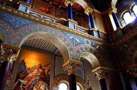 Neuschwanstein-Castle-luxury-walls-480x314